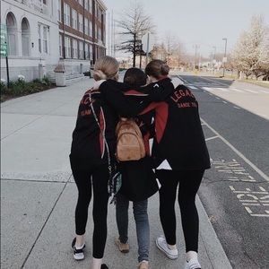 Meet your Posher, Taylor